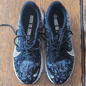 Nike Black and White Athletic Shoes